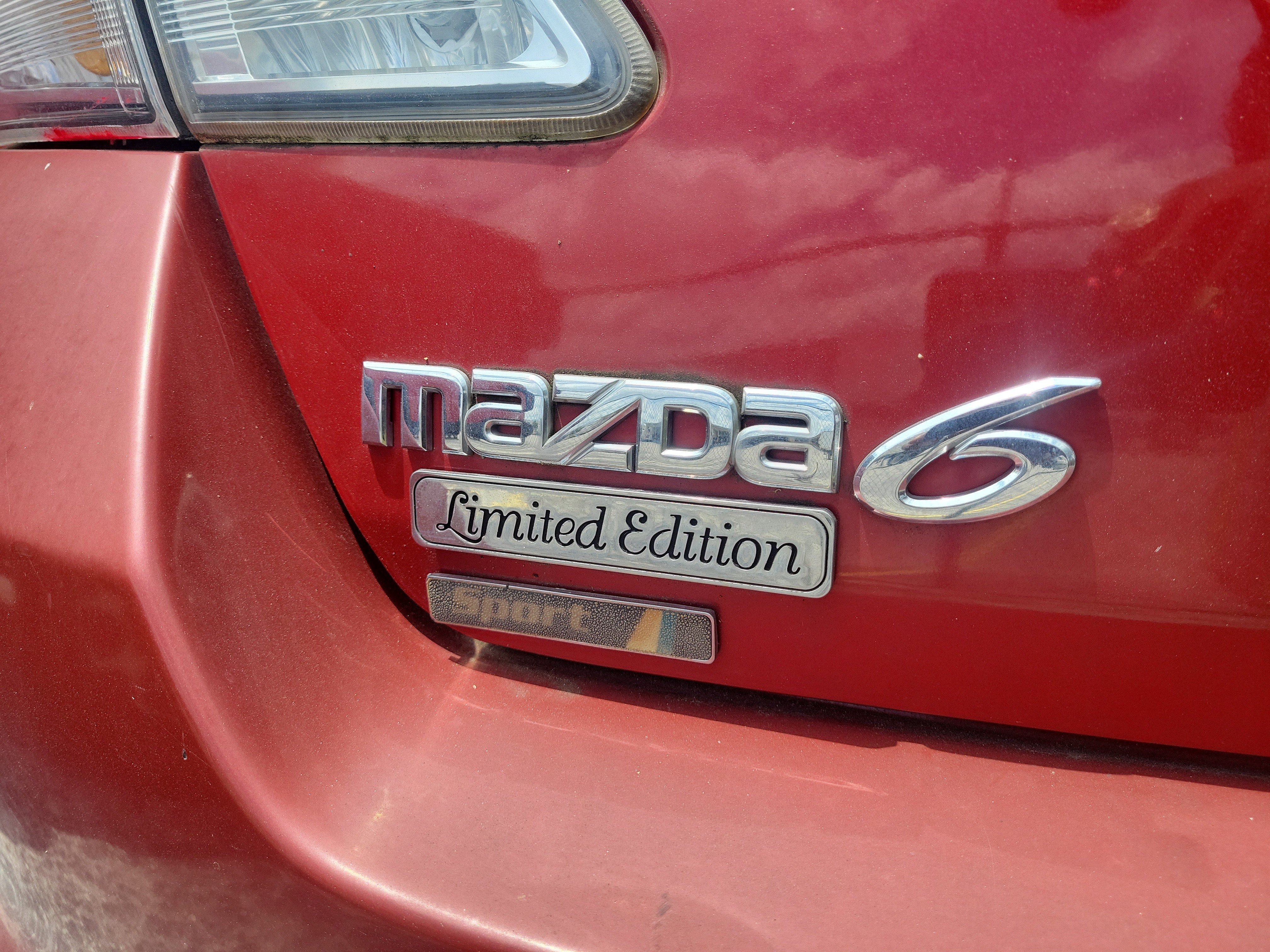 Used 2010 Sangria Red Mica Mazda i Sport image 9