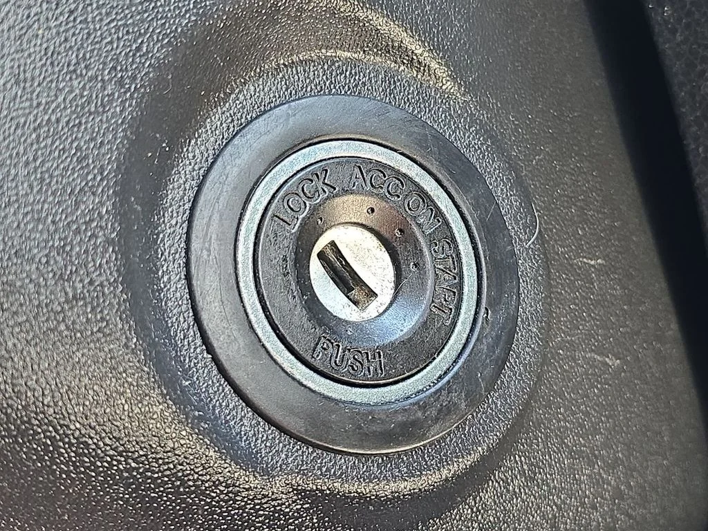 Used 2011 Green Kia Exclaim image 17