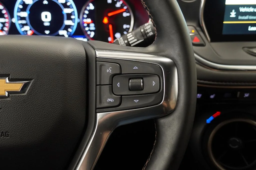 Used 2025 Beige Chevrolet Premier image 20