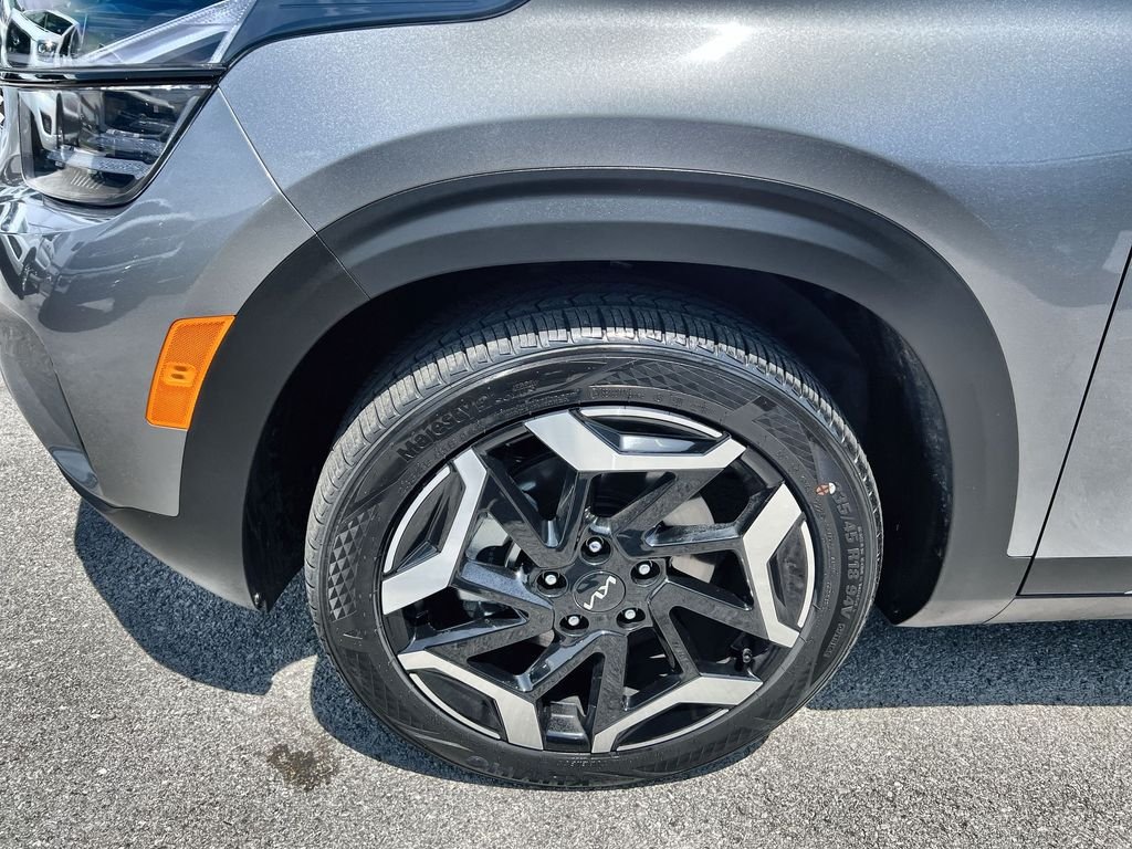 Used 2026 Gray Kia SX image 10