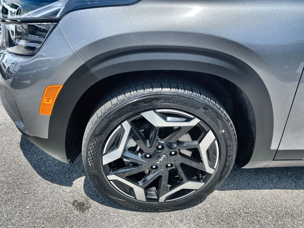 Used 2026 Gray Kia SX image 10