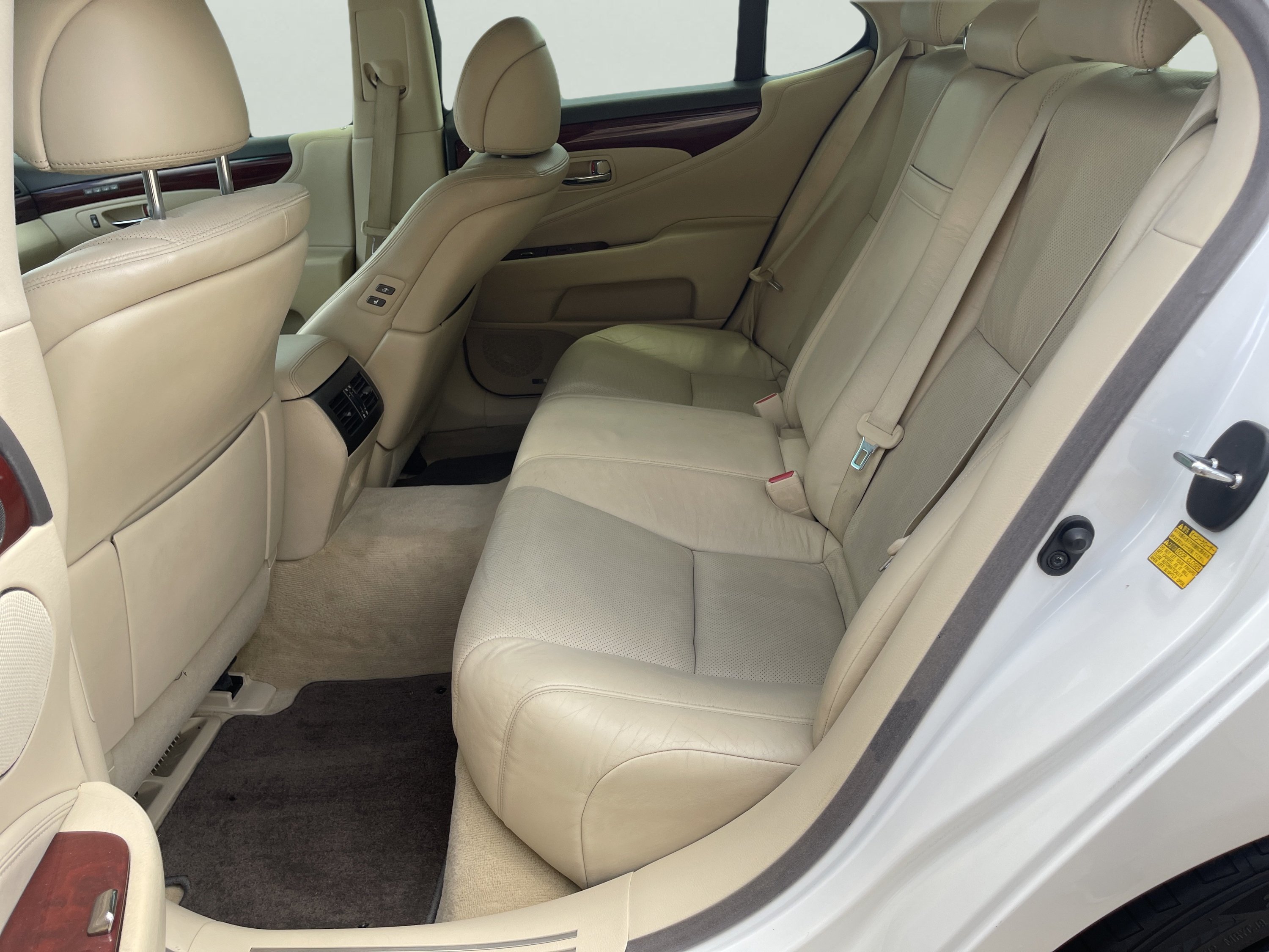 Used 2012 Starfire Pearl Lexus 4DR SDN RWD image 11