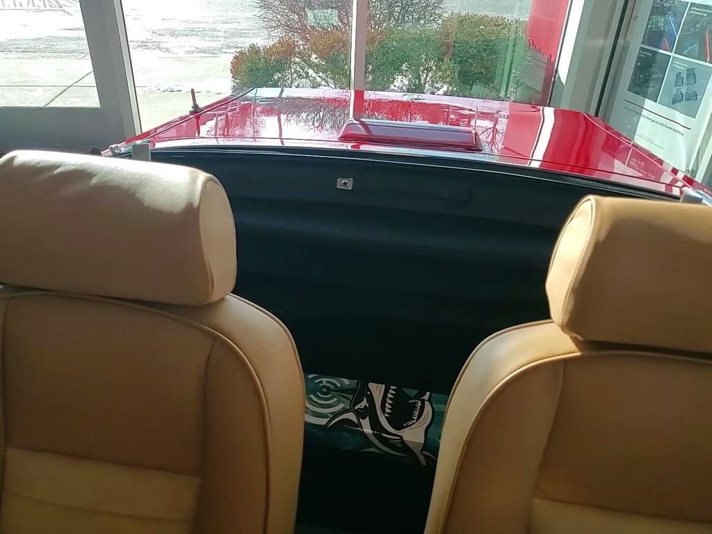 Used 1991 Red Alfa Romeo Veloce image 23