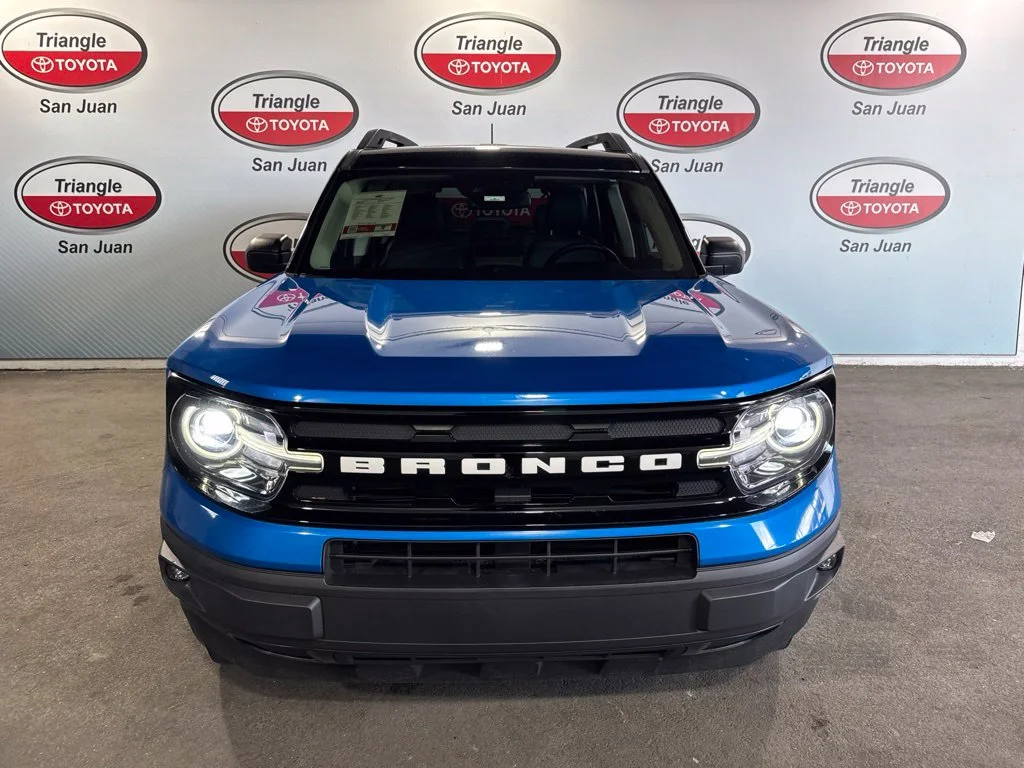 Used 2022 Blue Ford Outer Banks image 2