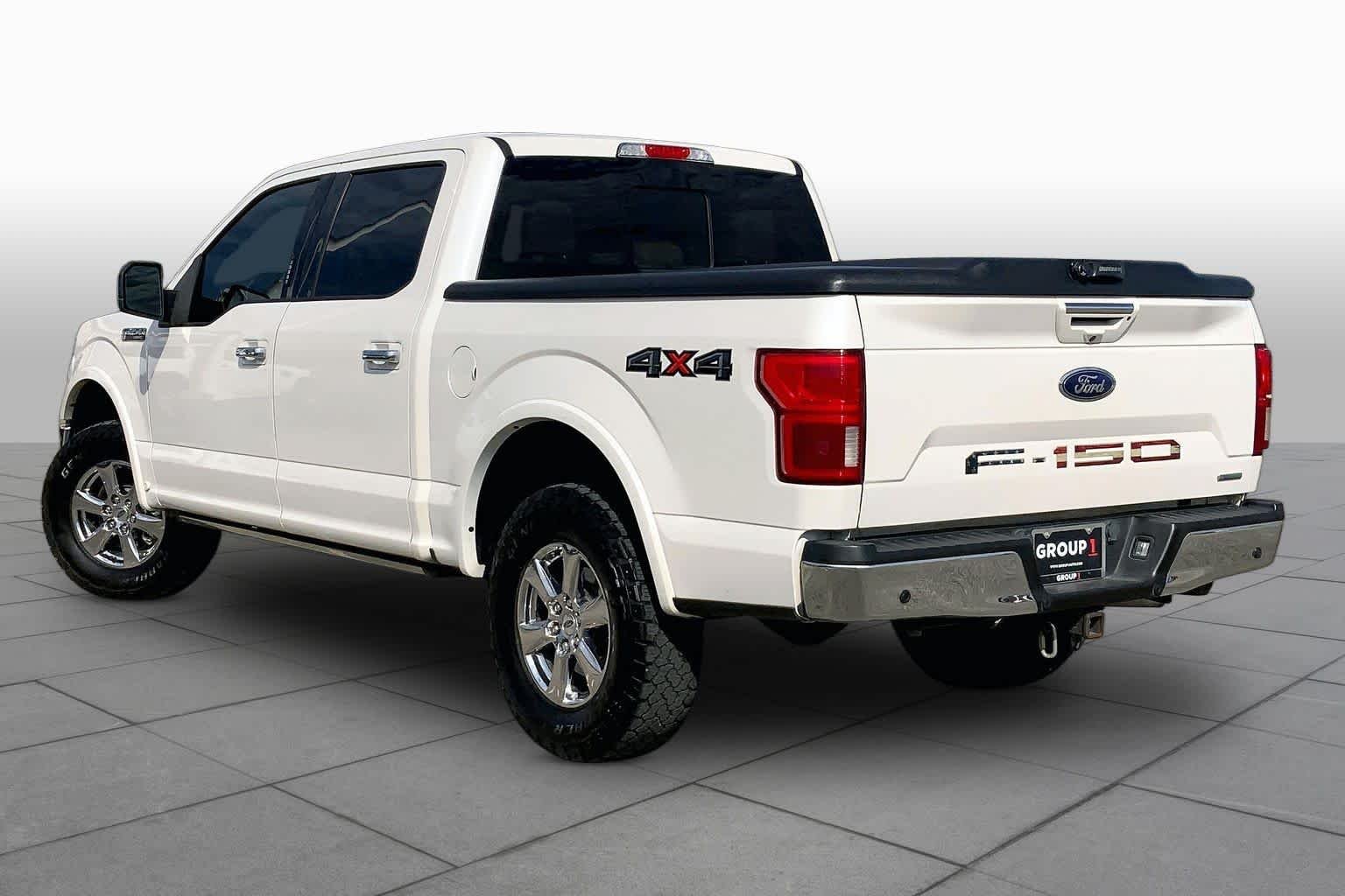 Used 2019 White Platinum Metallic Tri-Coat Ford LARIAT image 12