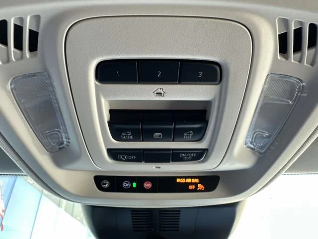 Used 2024 White Frost Tricoat Buick Avenir image 51