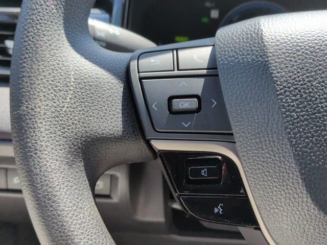 Certified Used 2025  Toyota LE image 20