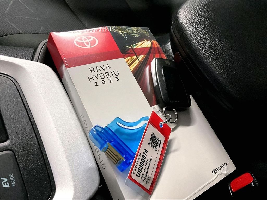 Used 2025 Silver Toyota XLE image 29