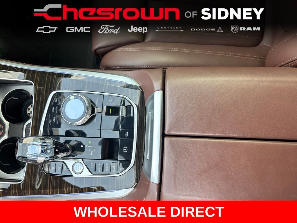 Used 2020 Black Sapphire Metallic BMW xDrive40i image 22
