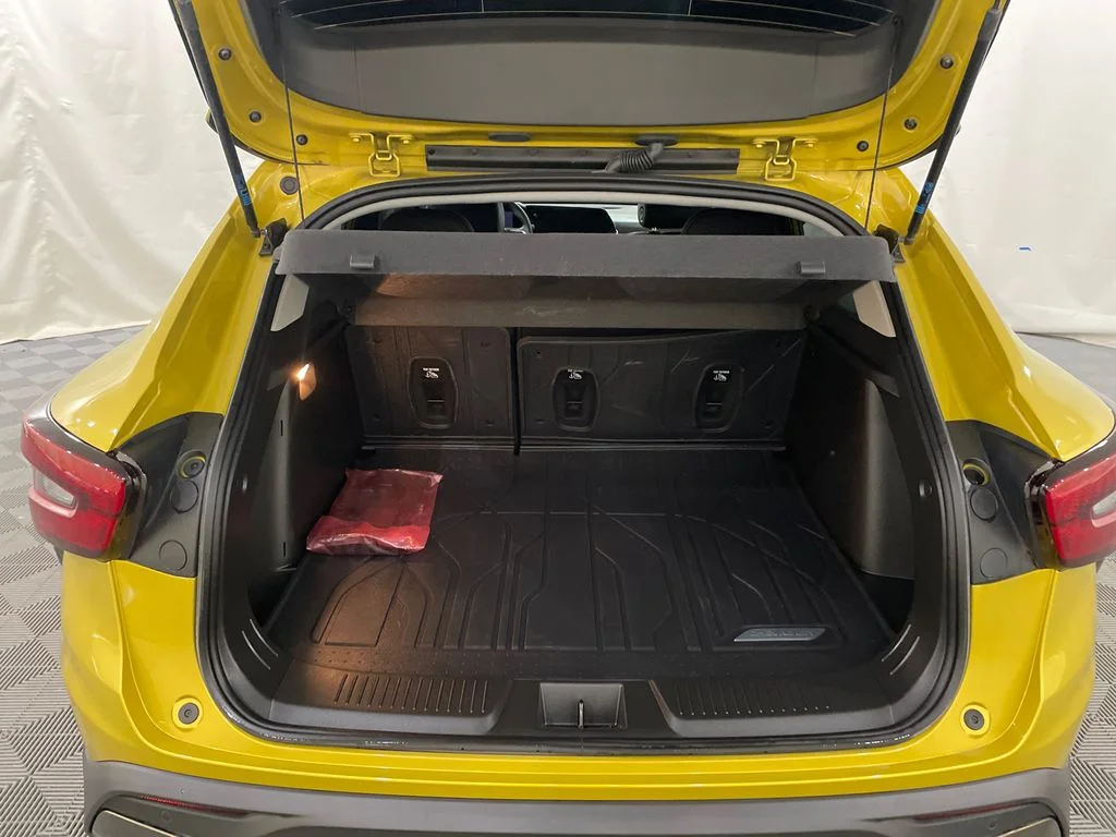Used 2025 Nitro Yellow Metallic Chevrolet ACTIV image 8