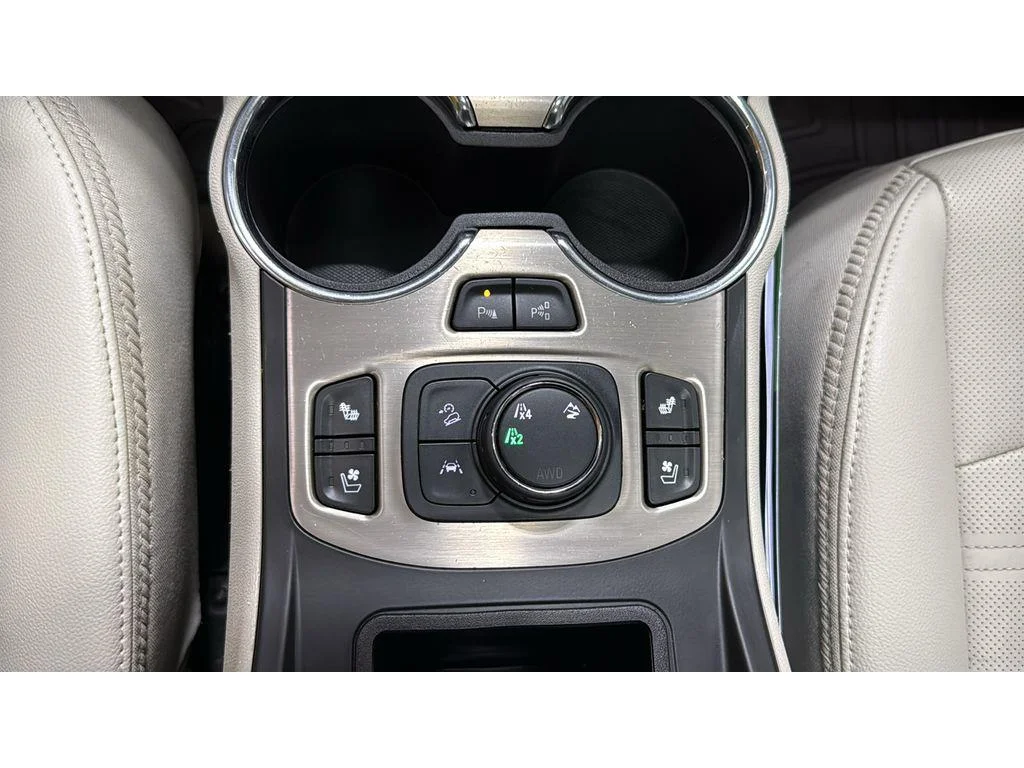 Certified Used 2023 White Frost Tricoat GMC Denali image 30