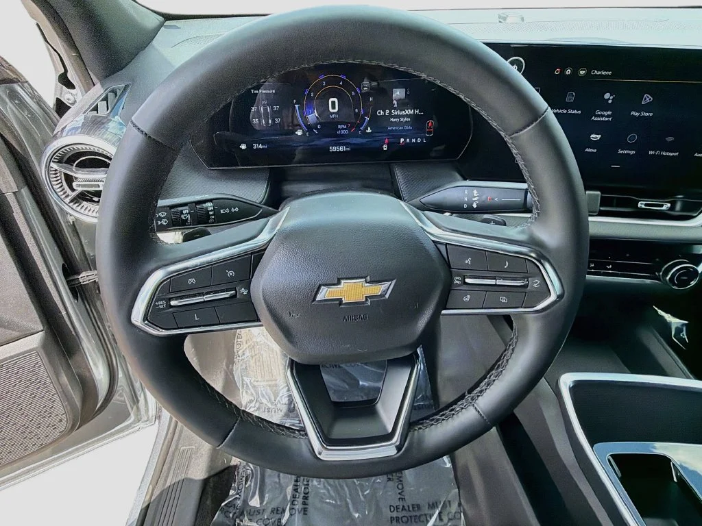 Used 2025 Gray Chevrolet LT image 38