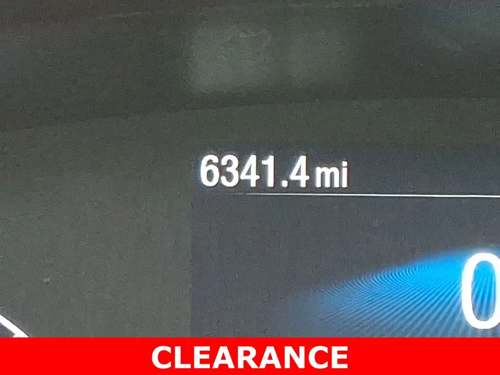 Used 2024 White Ford XLT image 22