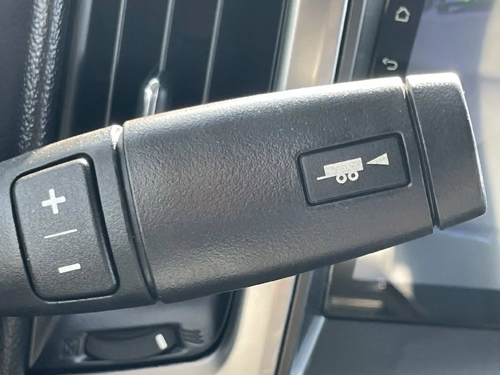 Used 2015 Silver Chevrolet LT image 48