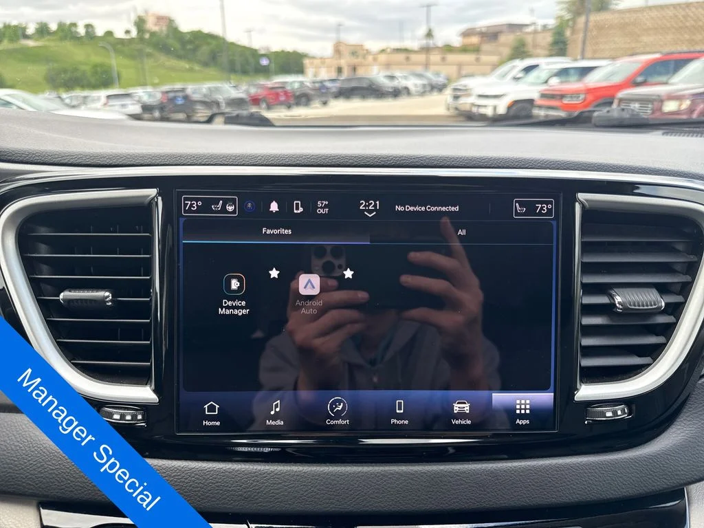 2024 Chrysler Pacifica Touring L - Photo 20