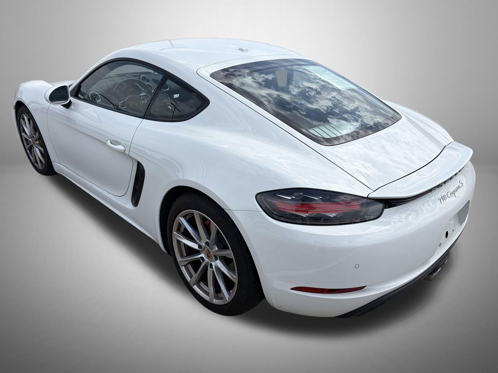 Used 2018 White Porsche S image 3