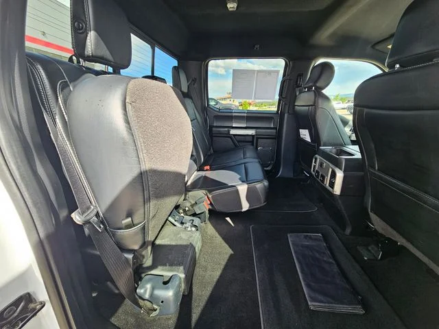 Used 2019  Ford Lariat image 26
