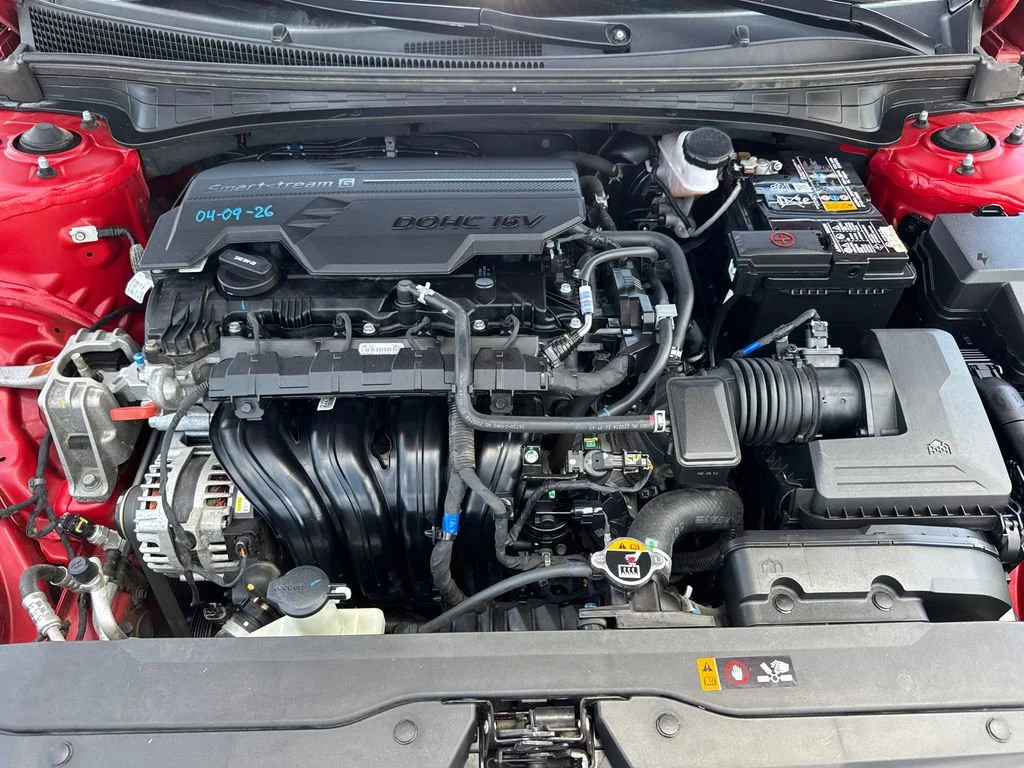 Used 2023 Red Hyundai SEL image 8