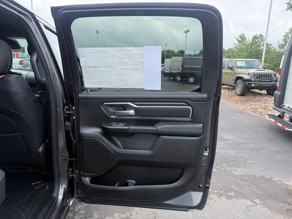 New 2026 Granite Crystal Metallic Clearcoat RAM Big Horn/Lone Star image 51