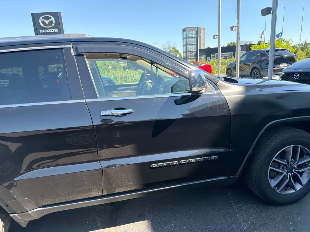 Used 2020 Black Jeep Limited image 21