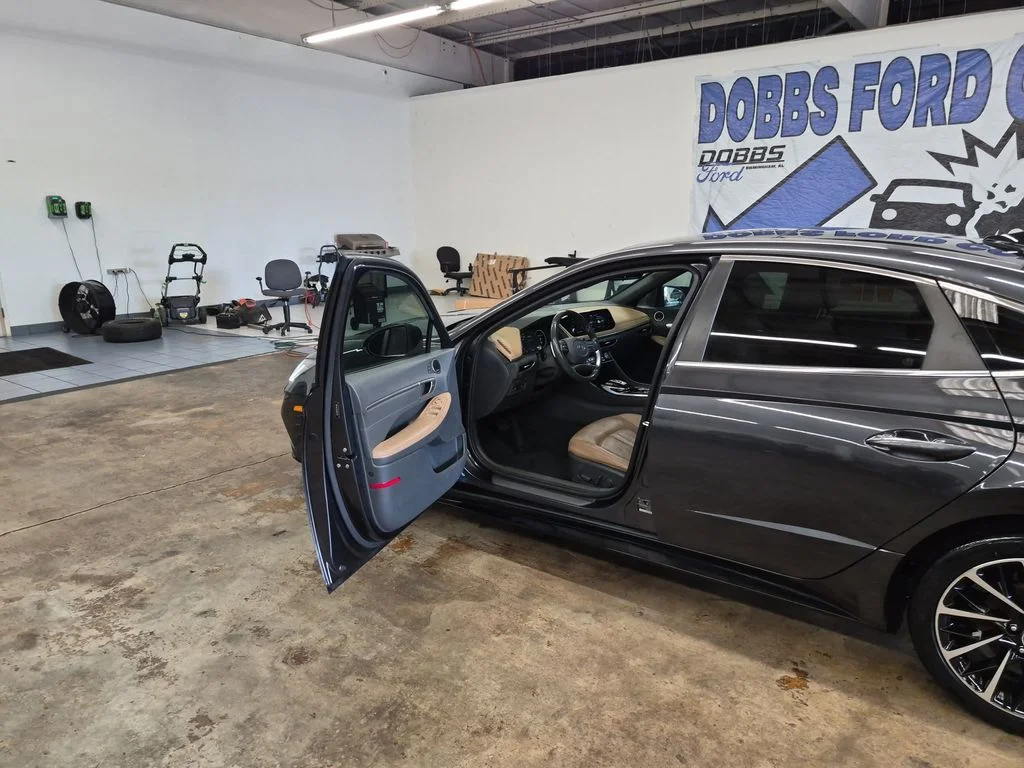 Used 2021 Portofino Gray Hyundai Limited image 10