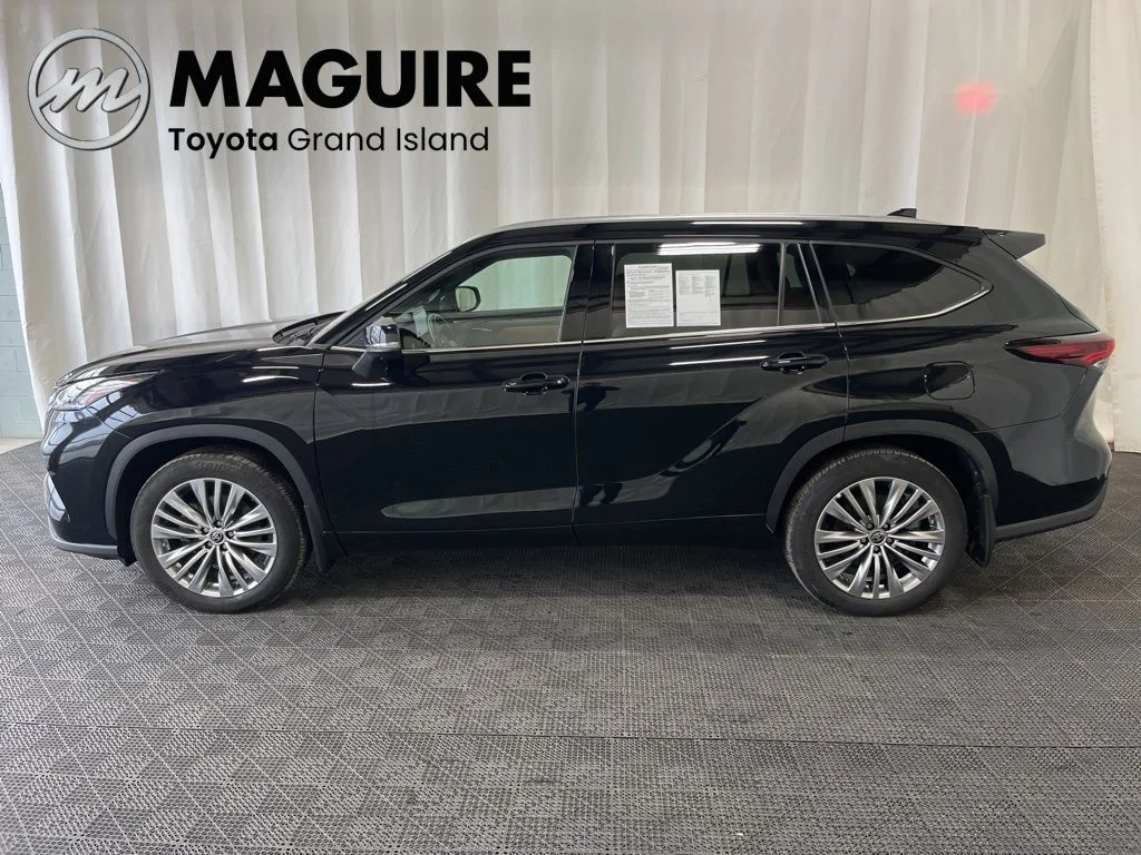 Used 2024 Black Toyota Platinum image 32
