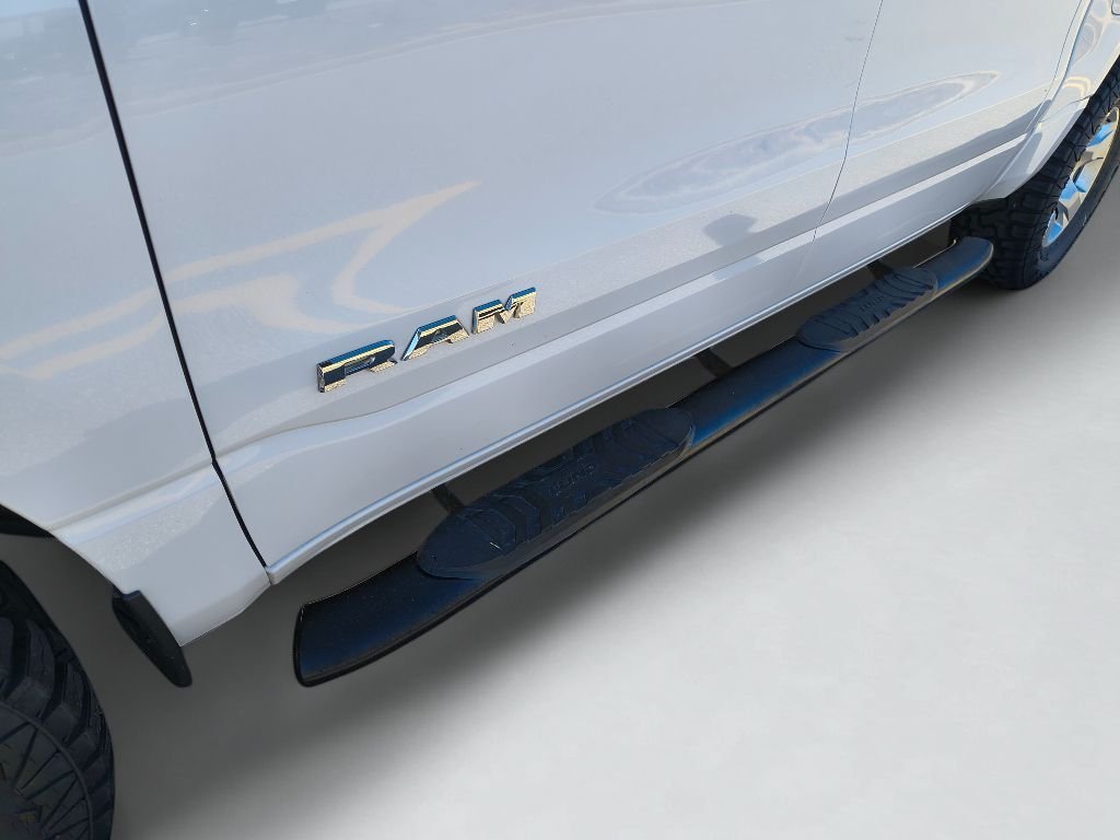 Used 2019 Bright White Clearcoat Ram Big Horn image 15