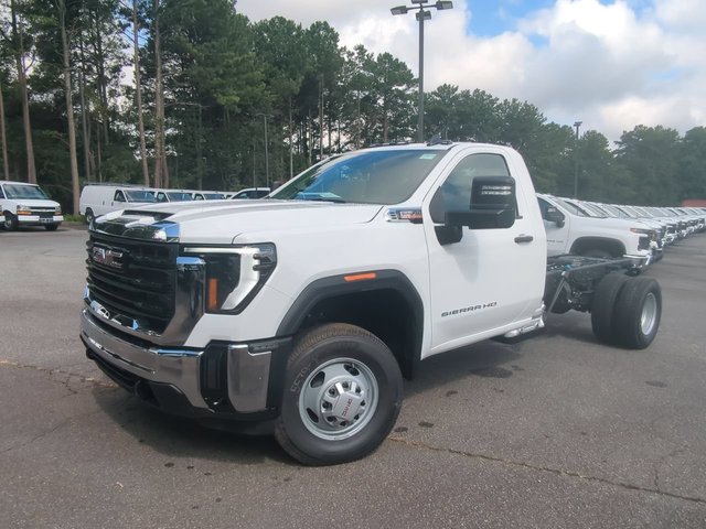 2026 GMC Sierra 3500 HD Chassis Cab Pro