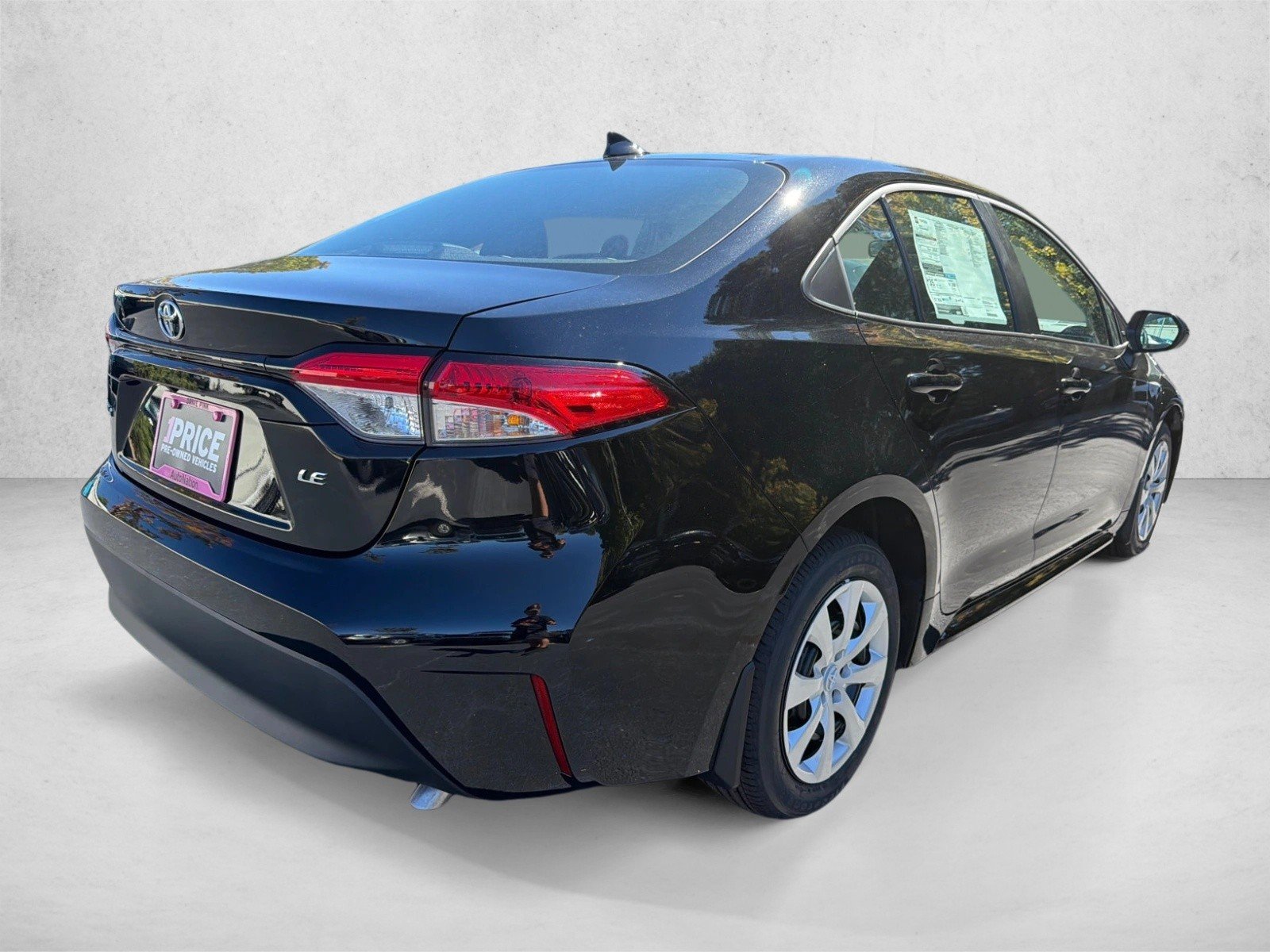New 2027 Inked Toyota LE image 3