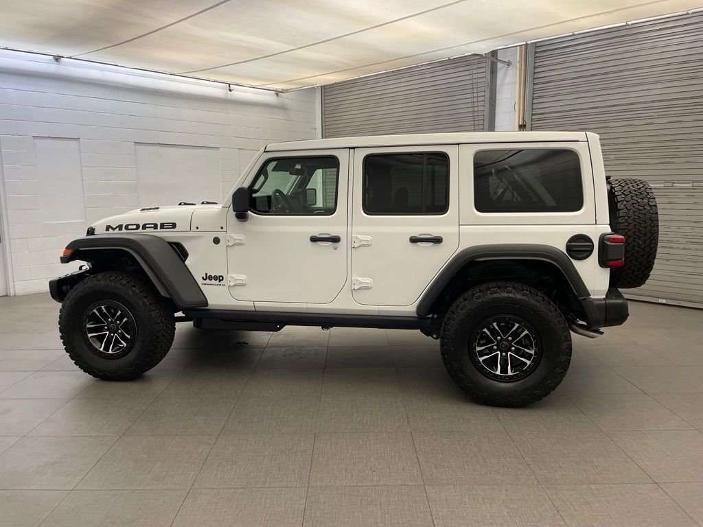New 2026 Bright White Clear-Coat Exterior Paint Jeep Moab 392 image 5