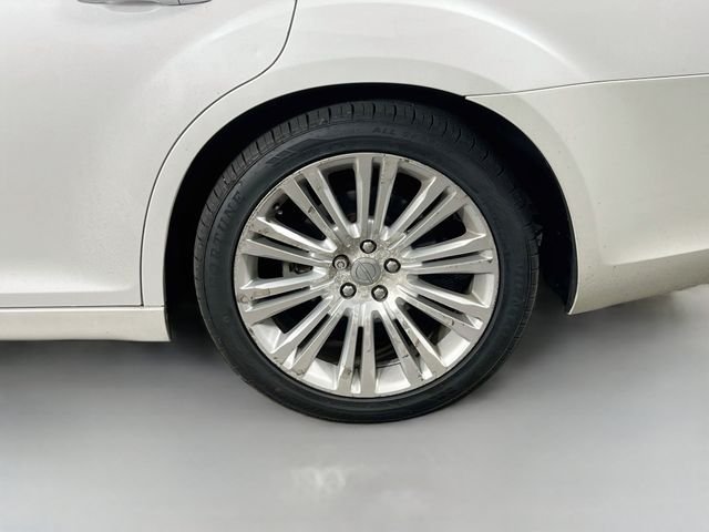 Used 2013 White Chrysler C image 10