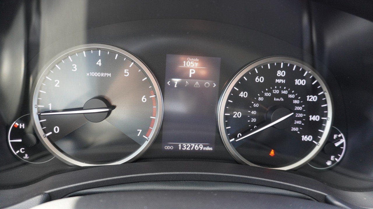 Used 2015 Gray Lexus  image 10