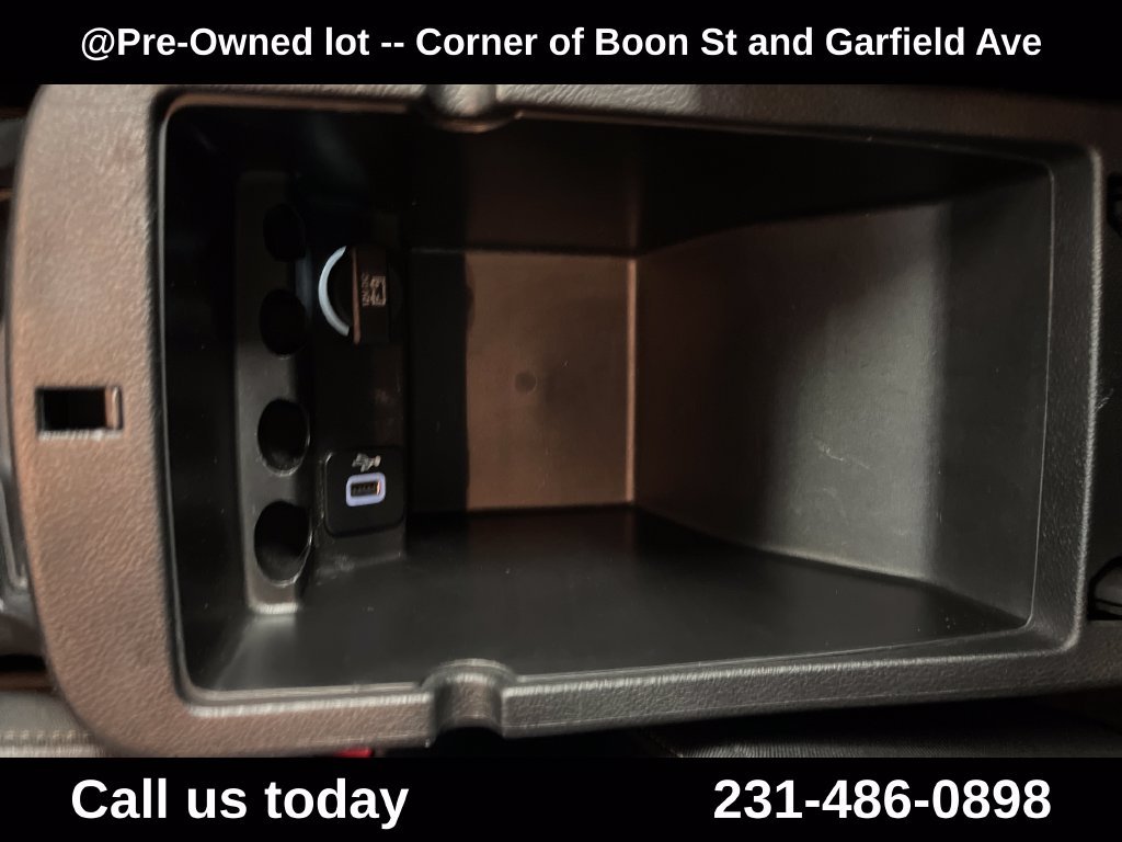Used 2017 Black Jeep Limited image 24