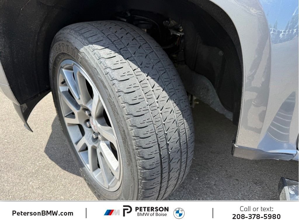 Used 2022 Gray GMC Denali image 33