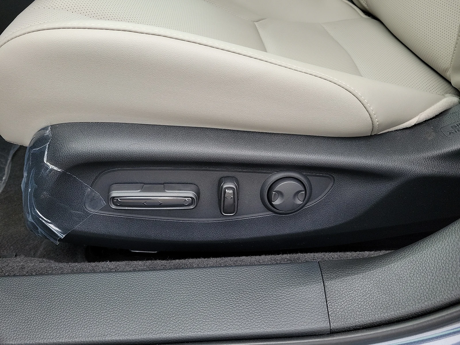 2026 Honda Accord Hybrid EX-L - Photo 20