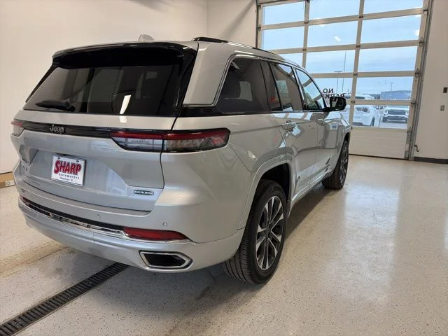 2022 Jeep Grand Cherokee Overland - Photo 9