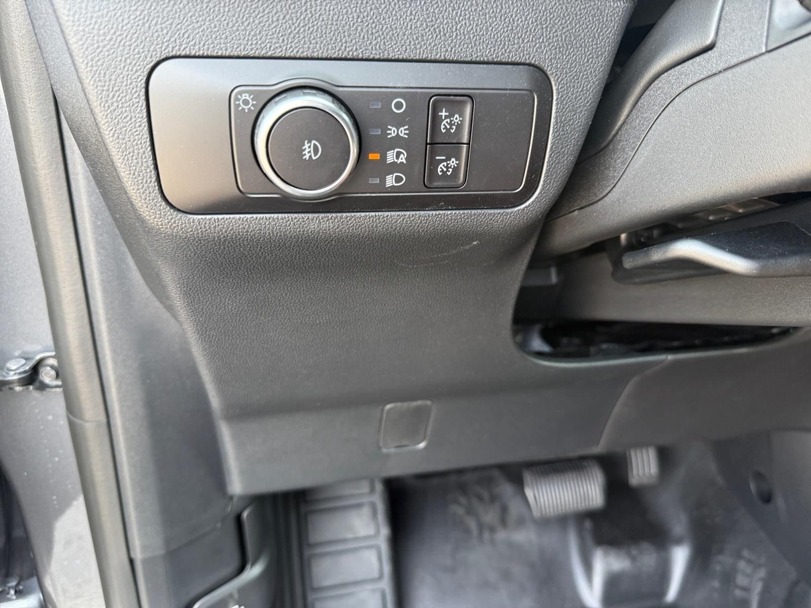 New 2026 Carbonized Gray Metallic Ford Outer Banks® image 26