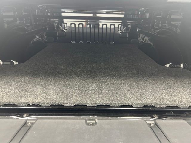 Used 2022 Black Ford Raptor image 9
