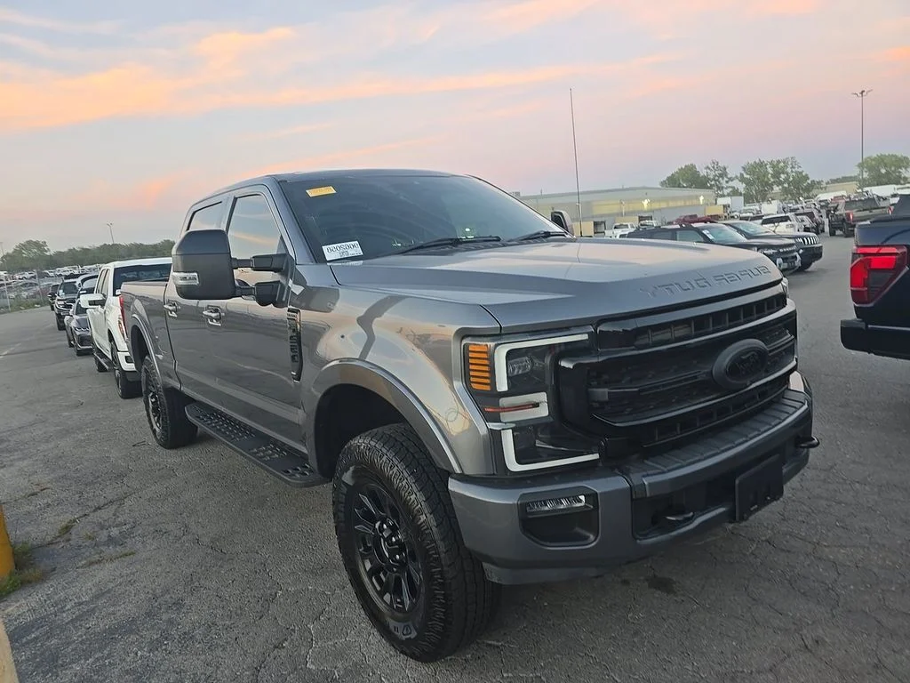 Used 2021 Gray Metallic Ford Lariat image 1