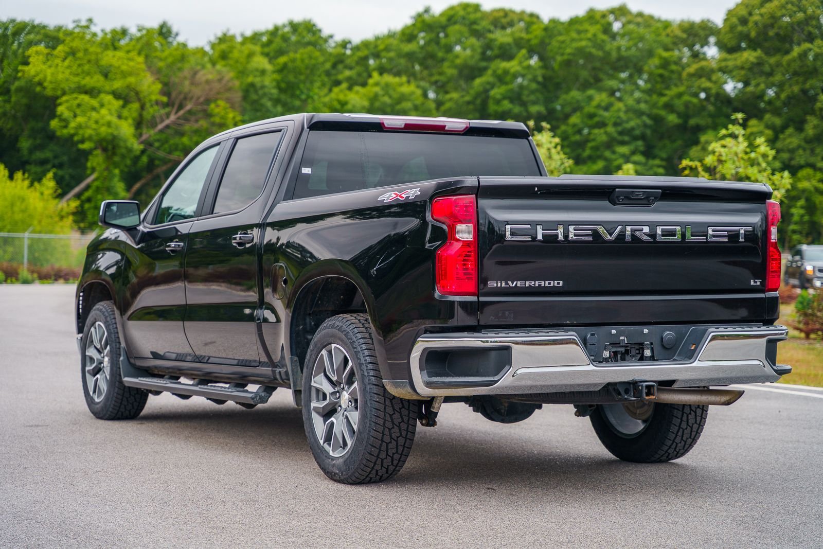 Used 2023 Black Chevrolet LT image 4