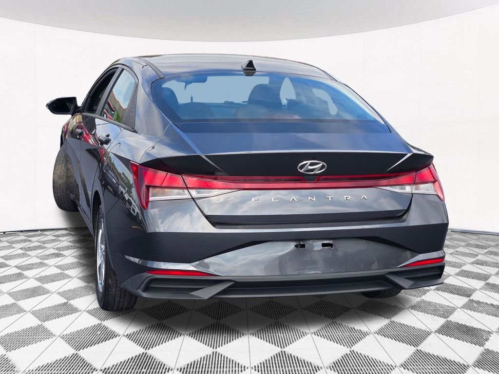 Used 2023 Gray Hyundai SE image 20