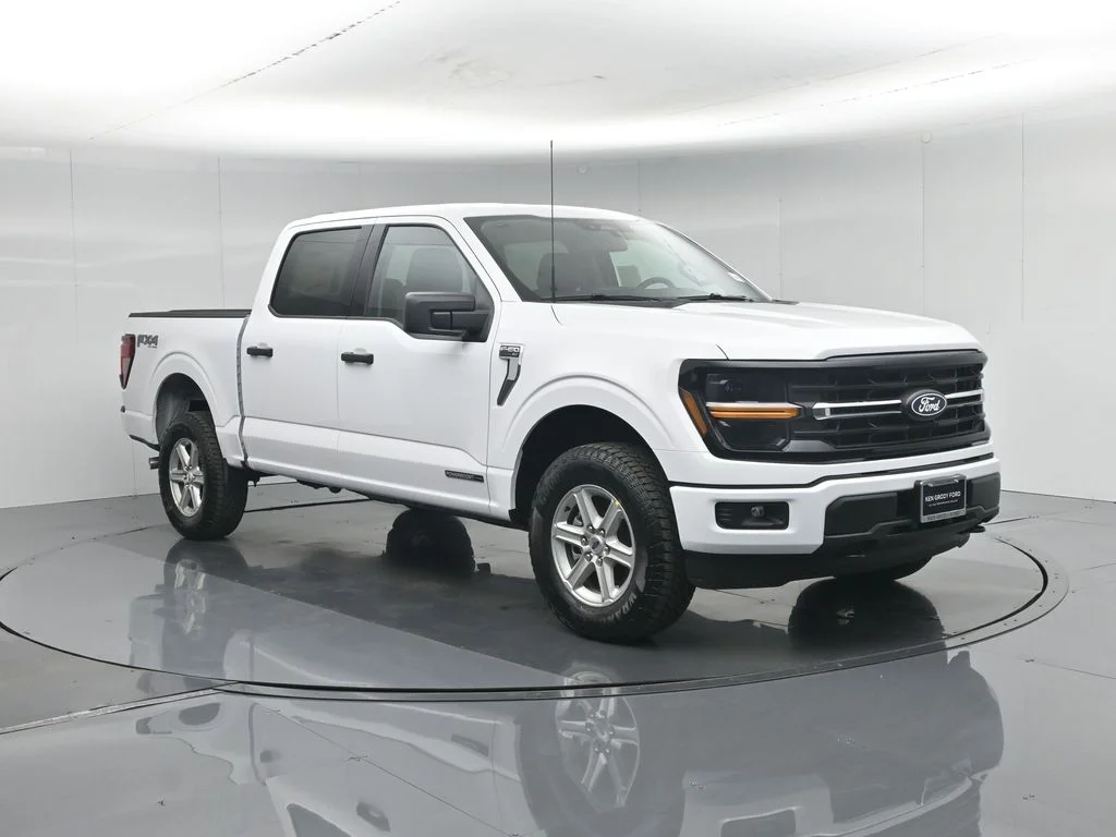 New 2026 Oxford White Ford XLT image 24