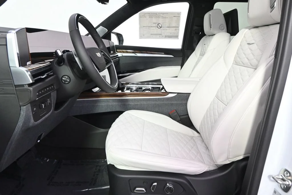 2026 Cadillac Escalade Platinum Sport - Photo 13