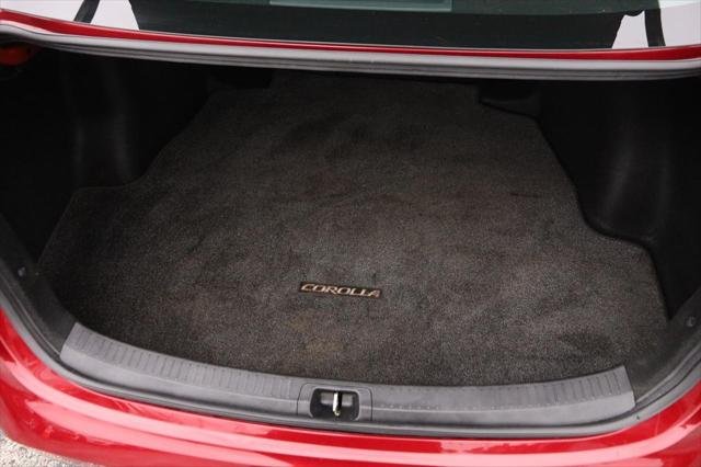 Certified Used 2022 RUBY FLARE PEARL Toyota  image 7