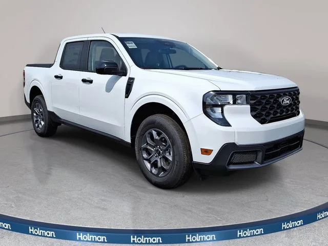 New 2026 Oxford White Ford XLT image 2
