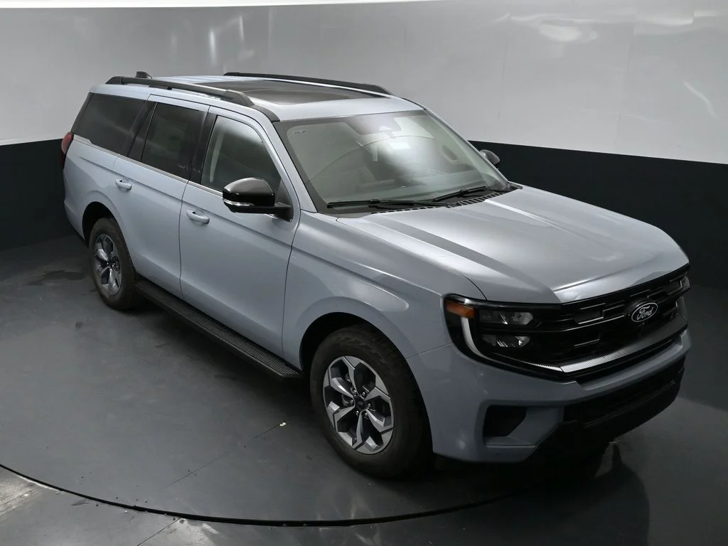 New 2027 Gray Ford Active image 33