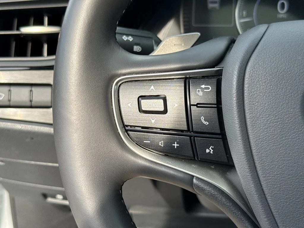 Used 2025 Silver Lexus 350 image 43