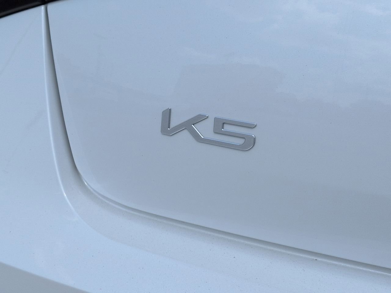 New 2026 Snow White Pearl Kia GT-Line image 34