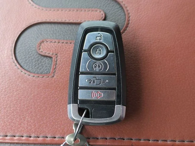 Certified Used 2020 Magma Red Metallic Ford King Ranch image 30