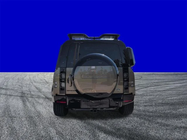 Used 2023 Gondwana Stone Metallic Land Rover X image 5